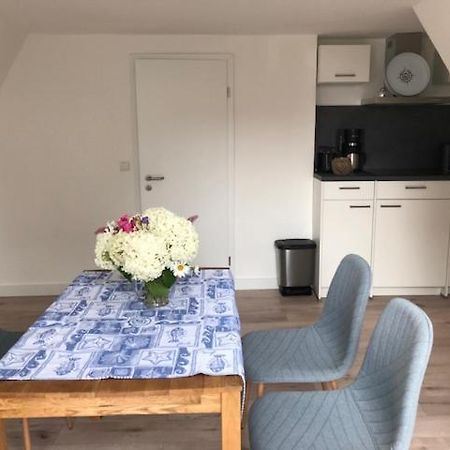 Die Graefin Auf Ruegen - Ferienappartements Parchtitz Exterior foto